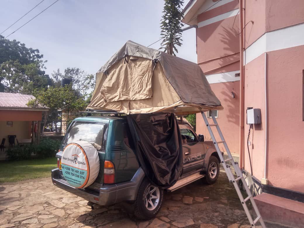 Rent Land Cruiser with rooftop tent in Entebbe